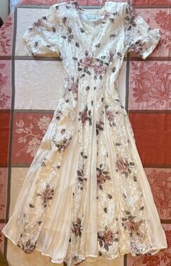 Vintage Starina Ivory Rose Floral Lace Overlay Maxi Dress Crochet Trim V Neck S